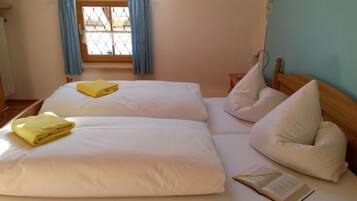 Panoramic Apartment, 2 Bedrooms, Mountain View (Achselkopf) | Premium bedding, in-room safe, individually furnished, soundproofing