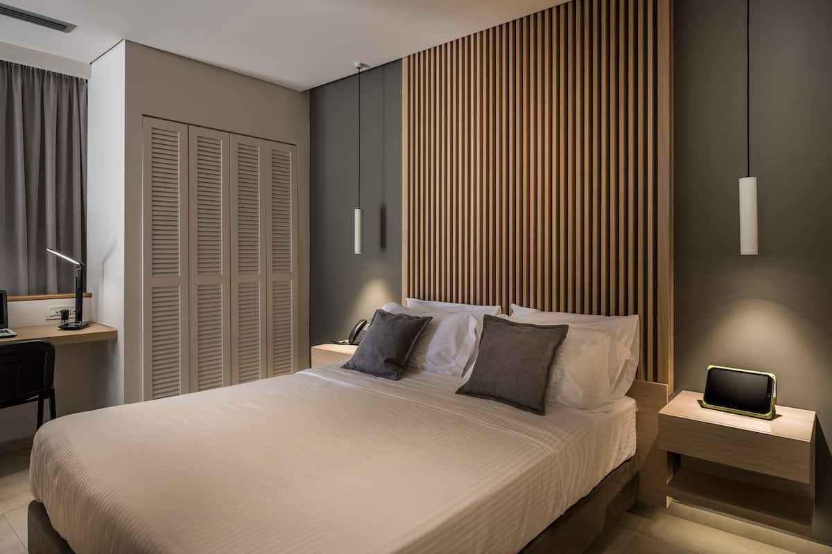 2 bedrooms, in-room safe, blackout curtains, soundproofing