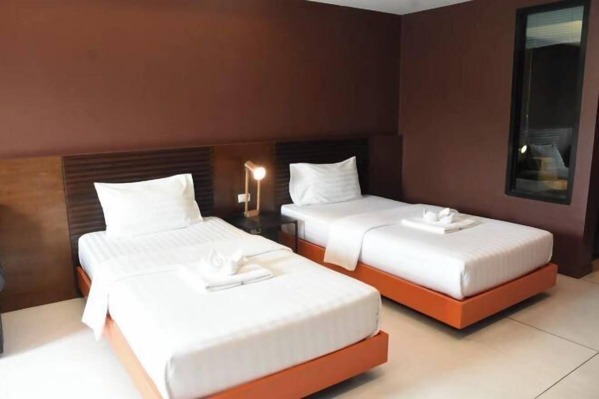 1 bedroom, in-room safe, blackout curtains, free WiFi