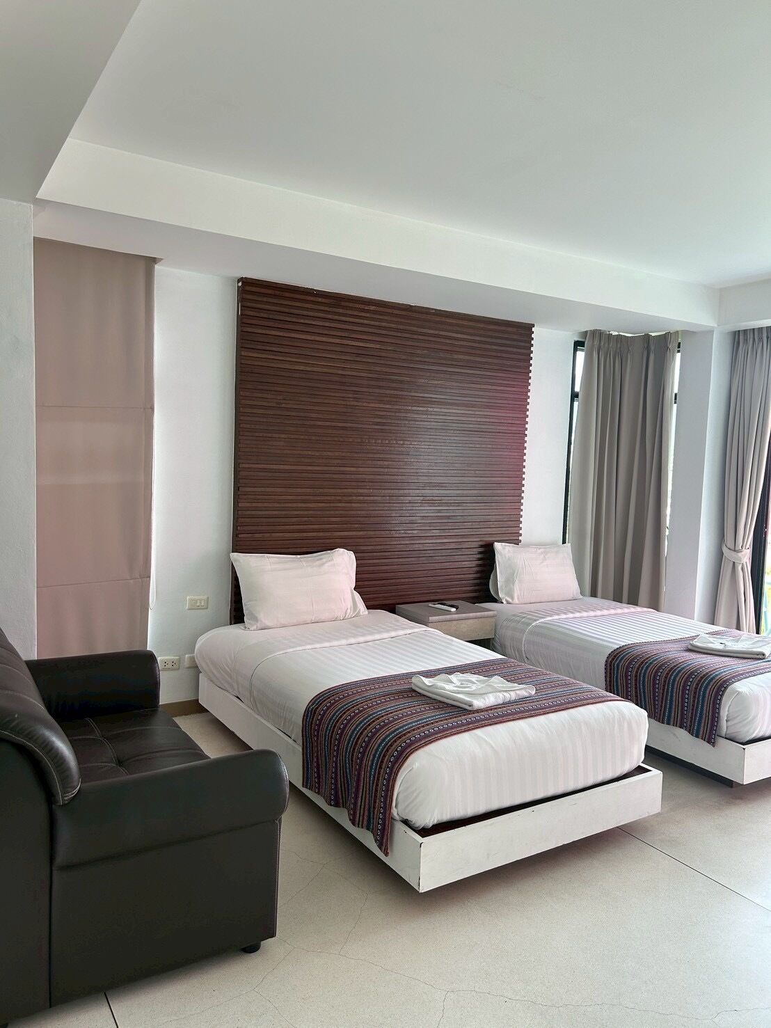 华丽双床房, 山景 | 1 多间卧室、客房内保险箱、遮光窗帘、免费 WiFi