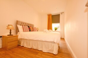 Grand Apartment, Multiple Beds, City View | Premium bedding, soundproofing, iron/ironing board, free WiFi