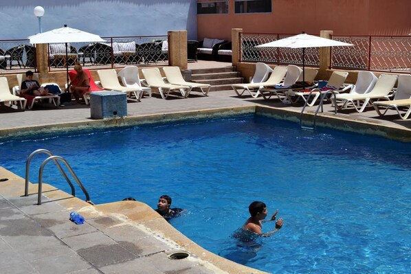 Piscine extérieure