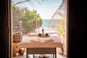 Steam room, body treatments, aromatherapy, body wraps, body scrubs