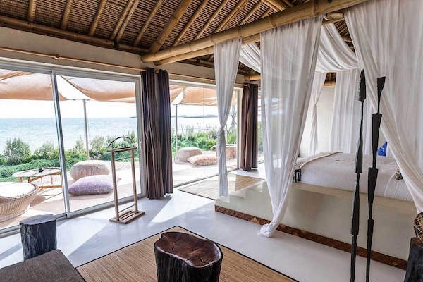 1 bedroom, premium bedding, individually decorated