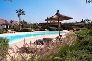 2 utendørsbassenger