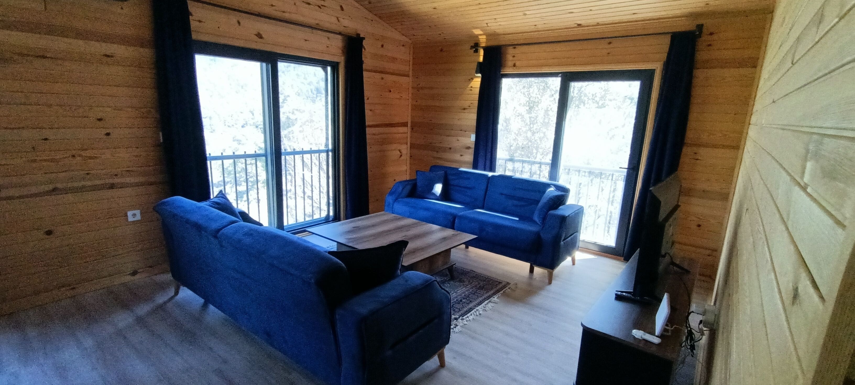 family chalet | living area
