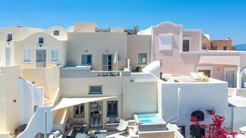 Luxury Villa, 3 Bedrooms, Hot Tub, Sea View (Caldera View) | Terrace/patio