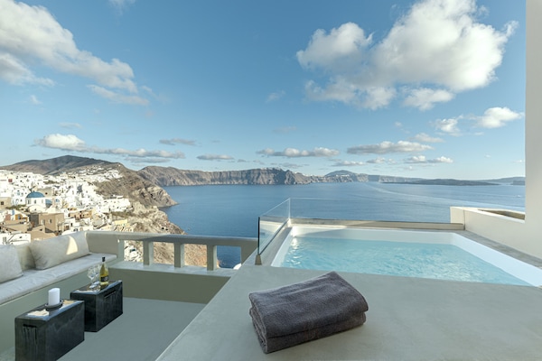 Panoramic Villa, 1 Bedroom, Hot Tub, Sea View (Top Caldera) | Jetted bathtub