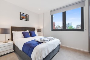 1 dormitorio, tabla de planchar con plancha, wifi gratis y ropa de cama