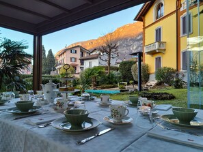 Breakfast meal - Villa Laura (Lierna)