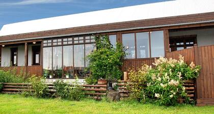 Raven's Bed and Breakfast