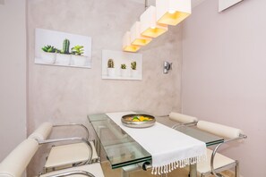 Apartment, 3 Bedrooms, Balcony | Private kitchen - HomeHolidaysRentals Apartamento Amaral - Costa Barcelona (Pineda de Mar)
