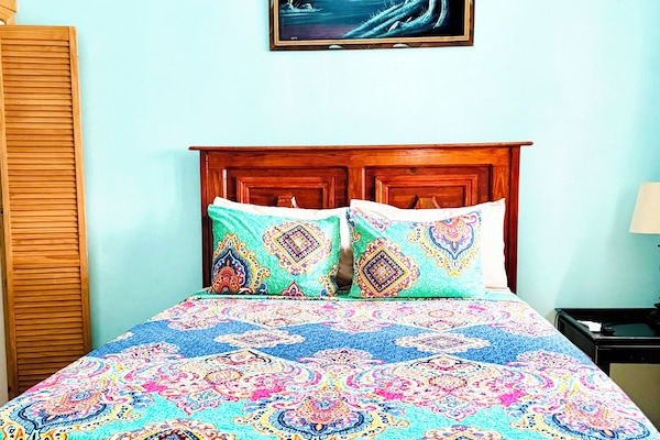 Apartemen Comfort, 1 Tempat Tidur Queen dengan tempat tidur Sofa | 1 kamar tidur, seprai Frette Italia, dan seprai premium