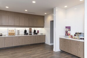 包每日自助早餐