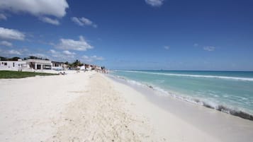 En la playa