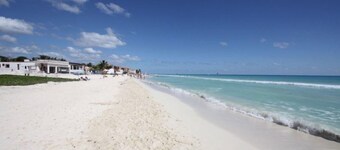Vista del Mar by NAS