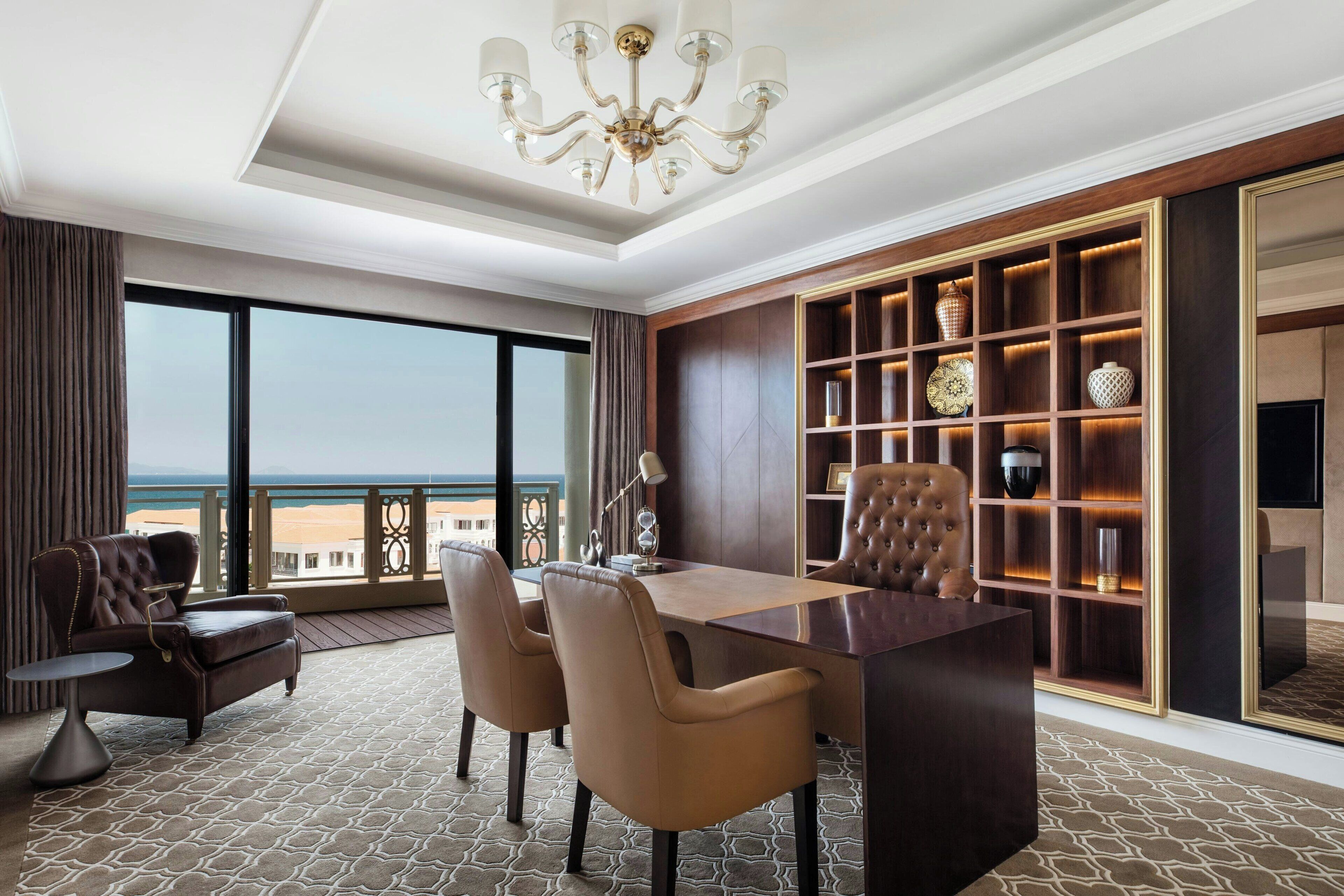 suite, 2 bedrooms, non smoking | 1 bedroom, premium bedding, minibar, in-room safe