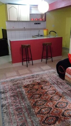 Single Room, 1 Twin Bed, Non Smoking | Private kitchen | Microwave - Simani Guest House (Ngong)