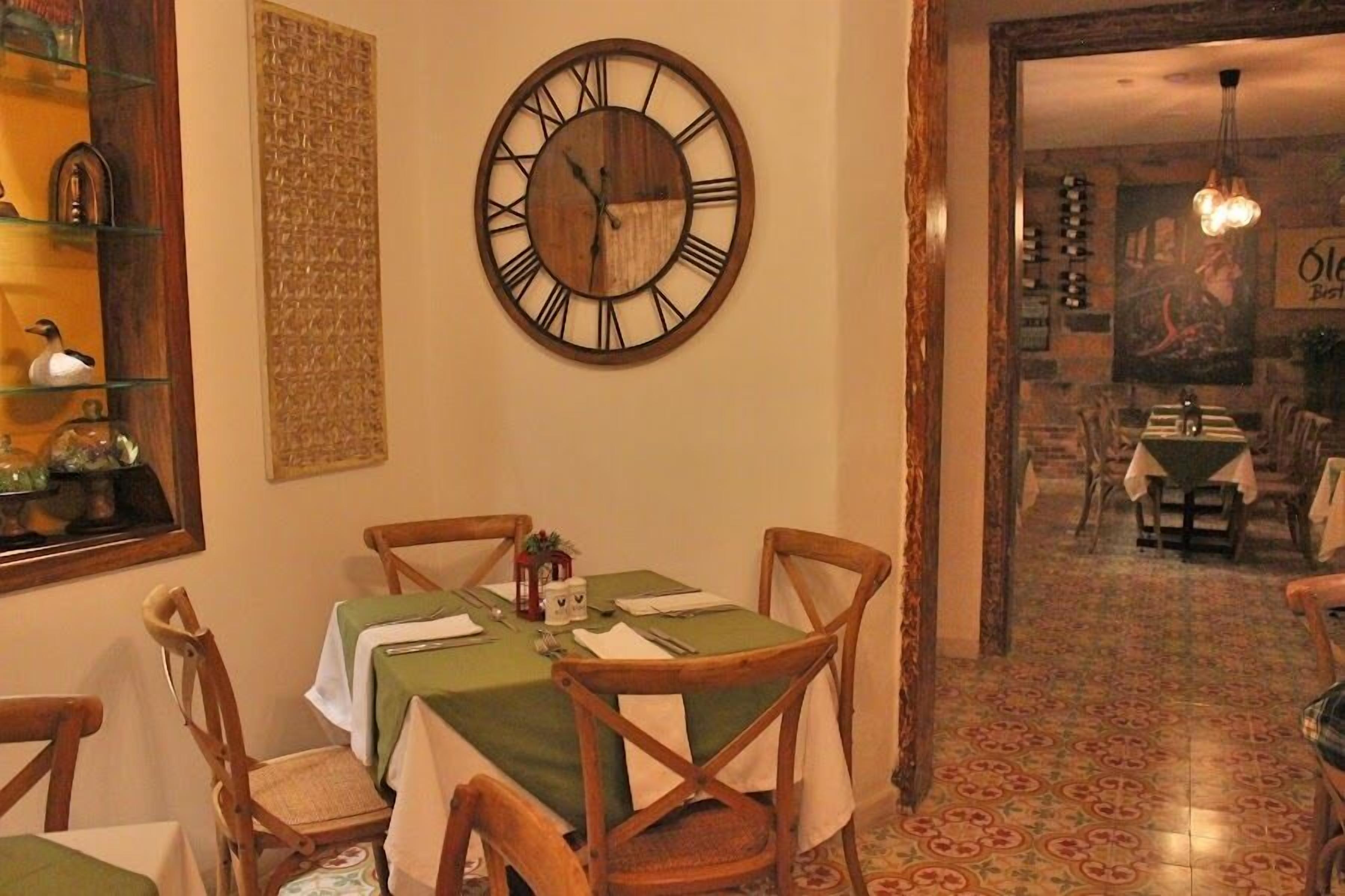 breakfast, lunch, dinner served; local and international cuisine