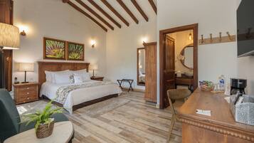 Double Room, 1 Queen Bed | In-room safe, desk, iron/ironing board, free cribs/infant beds