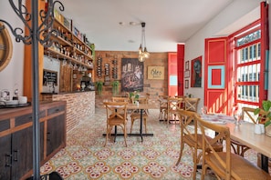 Breakfast, lunch and dinner served  - Casa Passiflora Hotel Boutique - Jardin (Jardin)