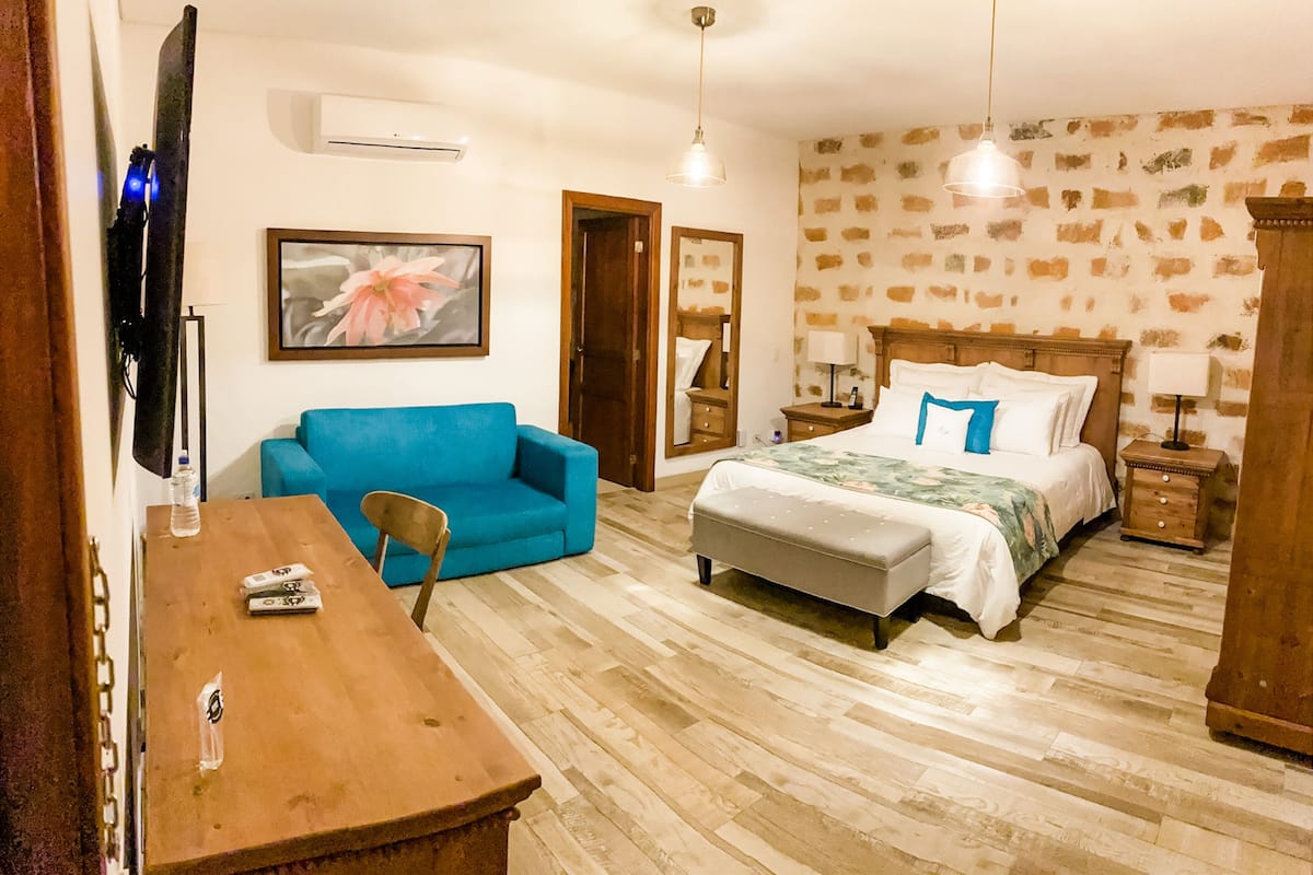 Family Room | In-room safe, desk, iron/ironing board, free cots/infant beds