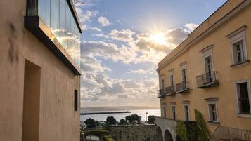 Luxe vierpersoonskamer | Uitzicht vanaf balkon