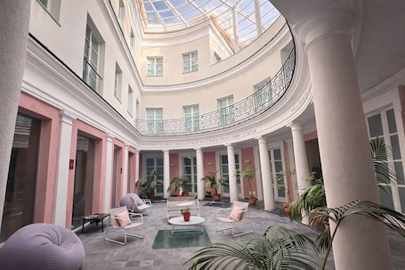 Dettaglio interni. Hotel Terme Neronensis
