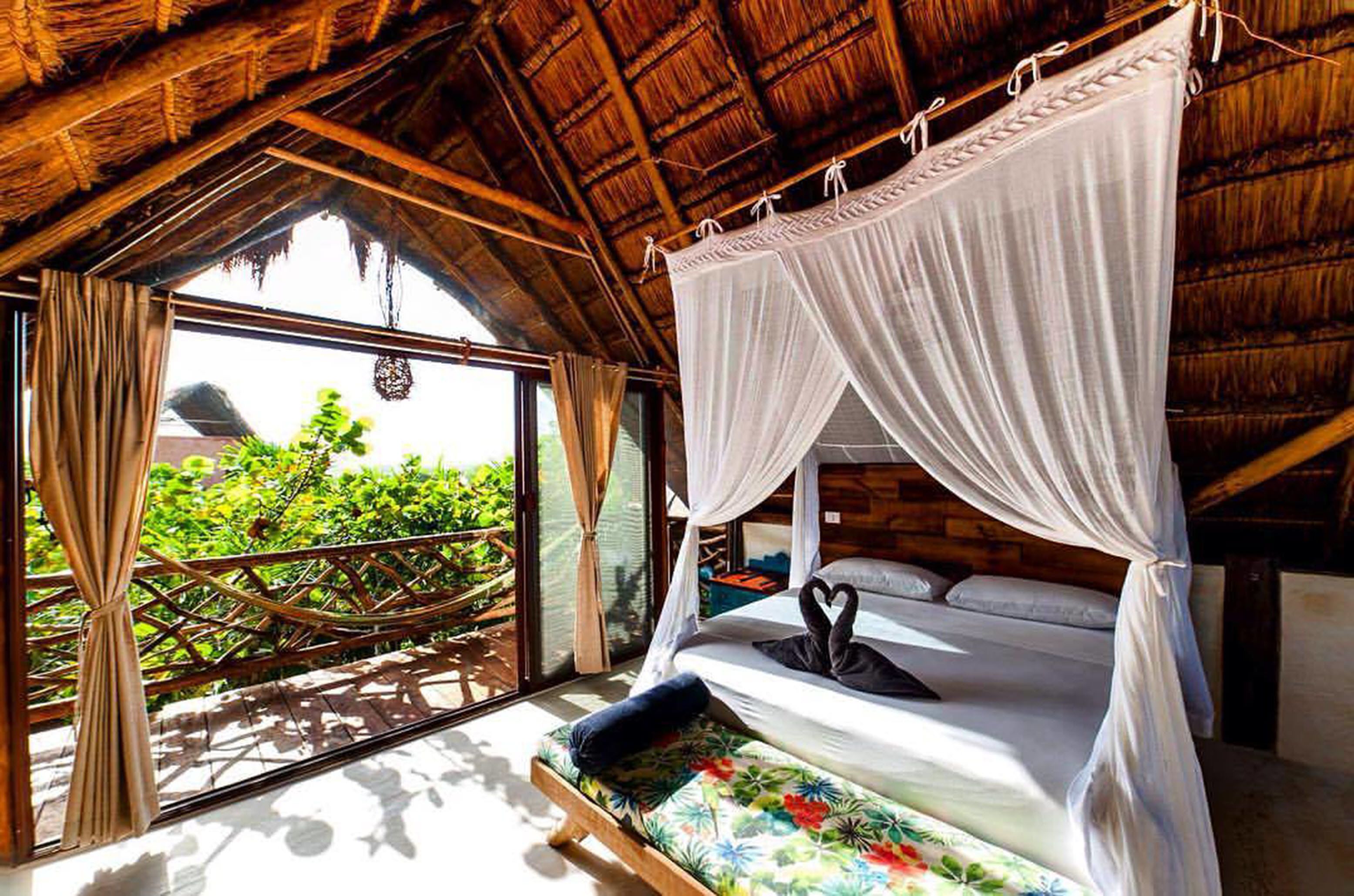 Suite Deluxe, balcone, vista valle | Una cassaforte in camera, Wi-Fi gratuito