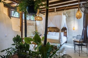 Romantic Suite, Bathtub - I Scream House (Tulum)