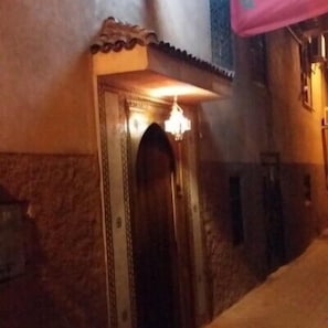 Property entrance - Hotel Cecil (Marrakech)