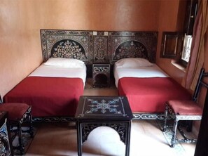 Chambre Double ou avec lits jumeaux, salle de bains commune
