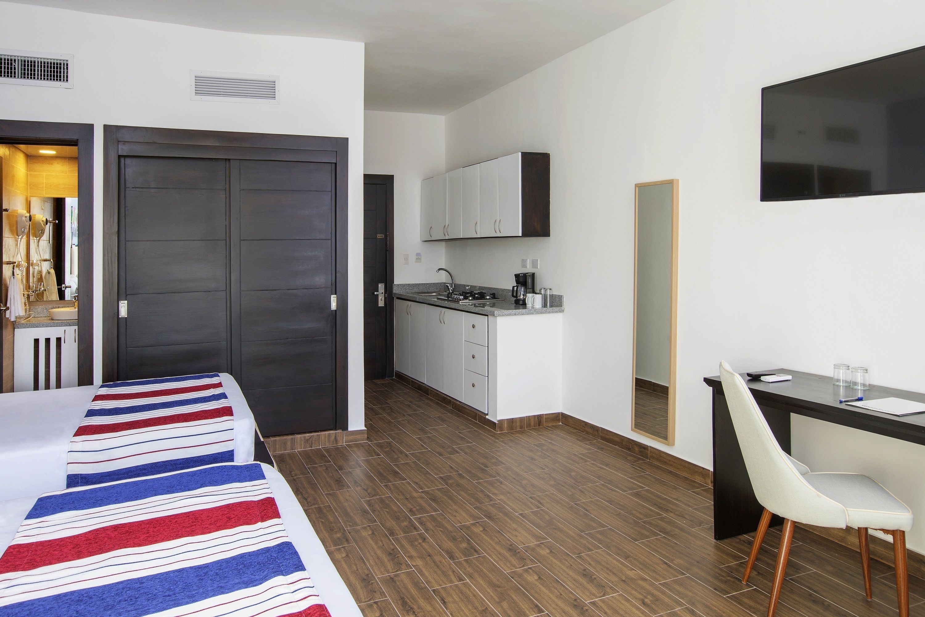 standard double room | in-room safe, desk, soundproofing, free cots/infant beds