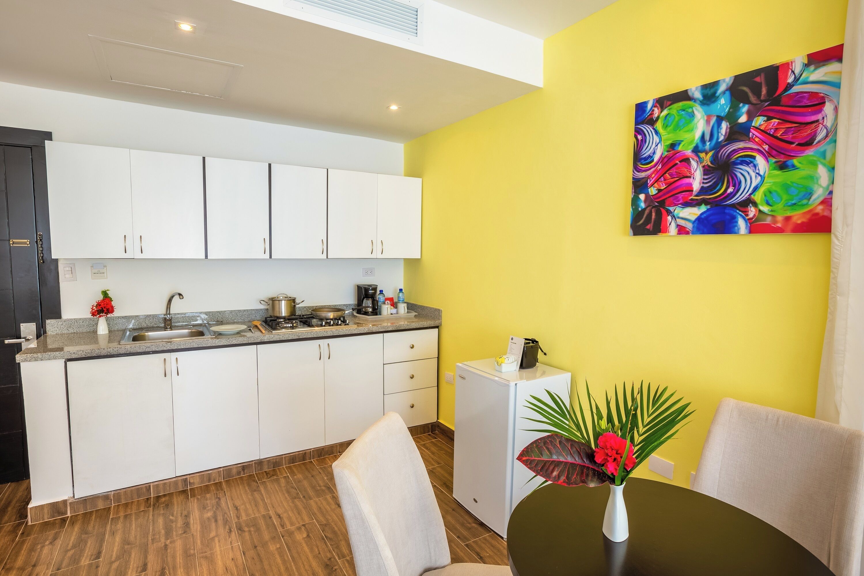 apartment with pool view | in-room safe, desk, soundproofing, free cots/infant beds