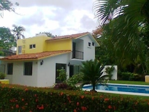 Bagian depan properti