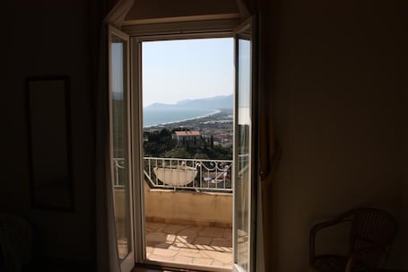 Basic Double Room, Sea View | Balcony view