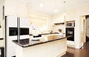 Property amenity - Abbotsford Private Rooms & Pods @ 15 Charles Homestay (Abbotsford)