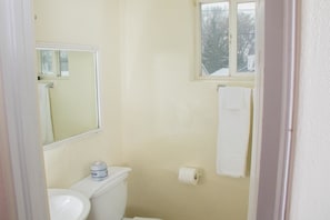 Shower, free toiletries, towels, soap