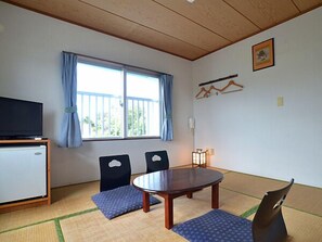Interior - Iriomote Island Hotel (Taketomi)