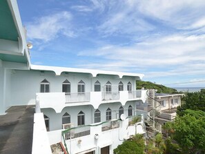 Exterior - Iriomote Island Hotel (Taketomi)