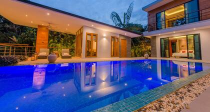 Moin Lakeside Pool Villa ChiangMai