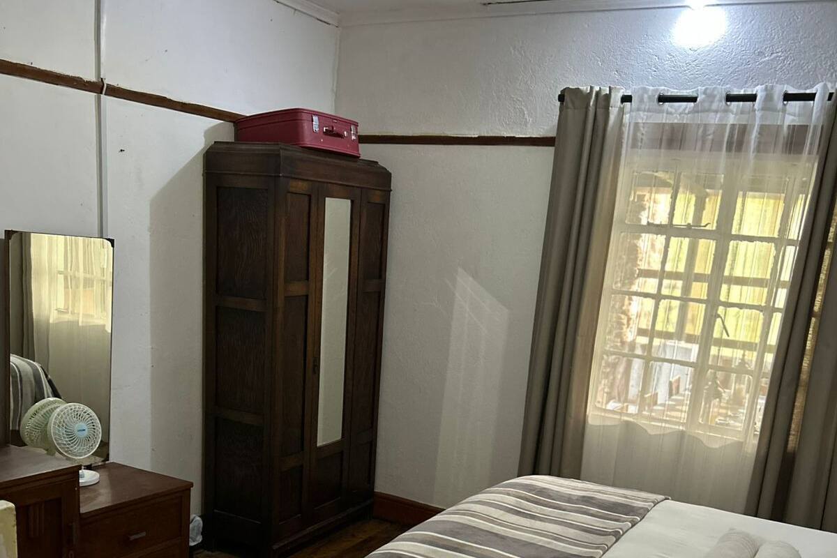Standard House | 2 bedrooms, premium bedding, down comforters, pillowtop beds