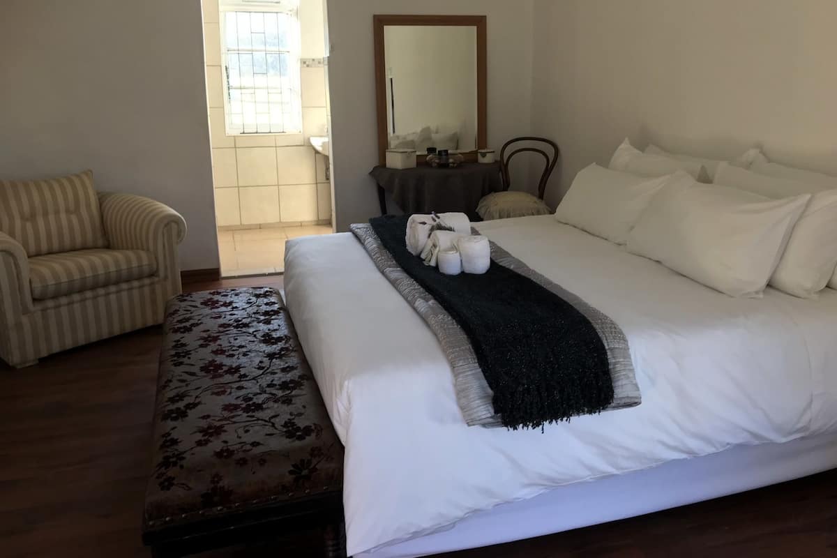 Cottage Deluks, 1 Tempat Tidur Queen, ensuite, lantai dasar | 2 kamar tidur, seprai premium, dan selimut bulu angsa