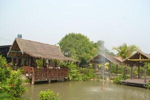 Property grounds - Le Cocotier Resort (Mae Taeng)
