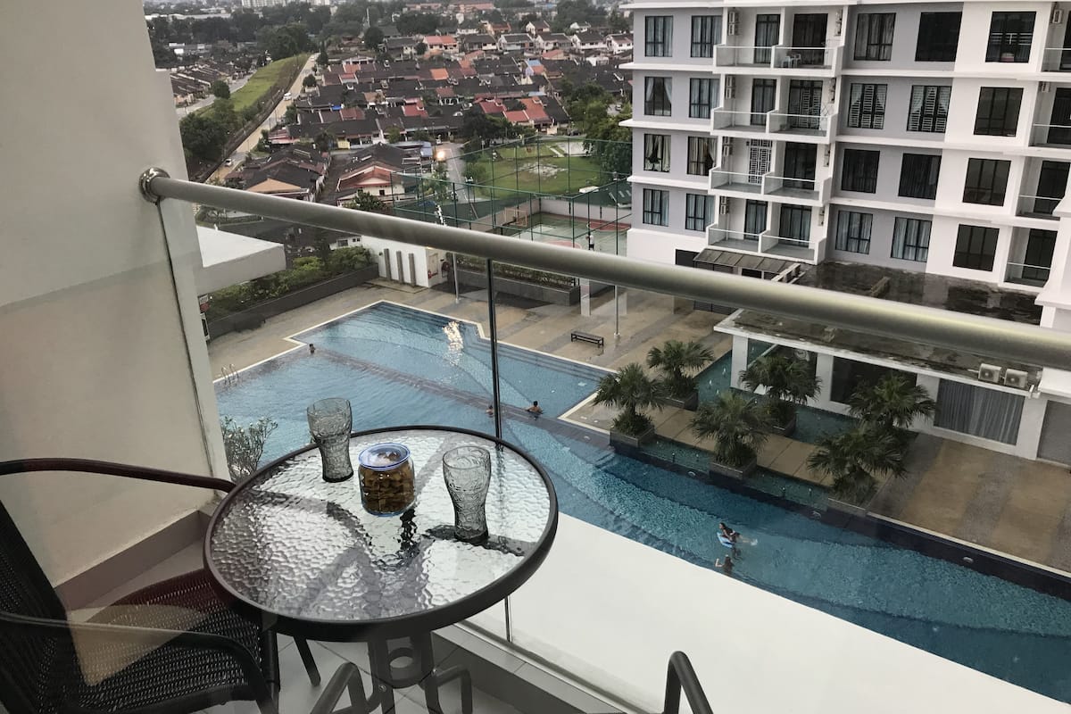 Family Condo, 3 Bedrooms, Non Smoking, Pool View | Balcony