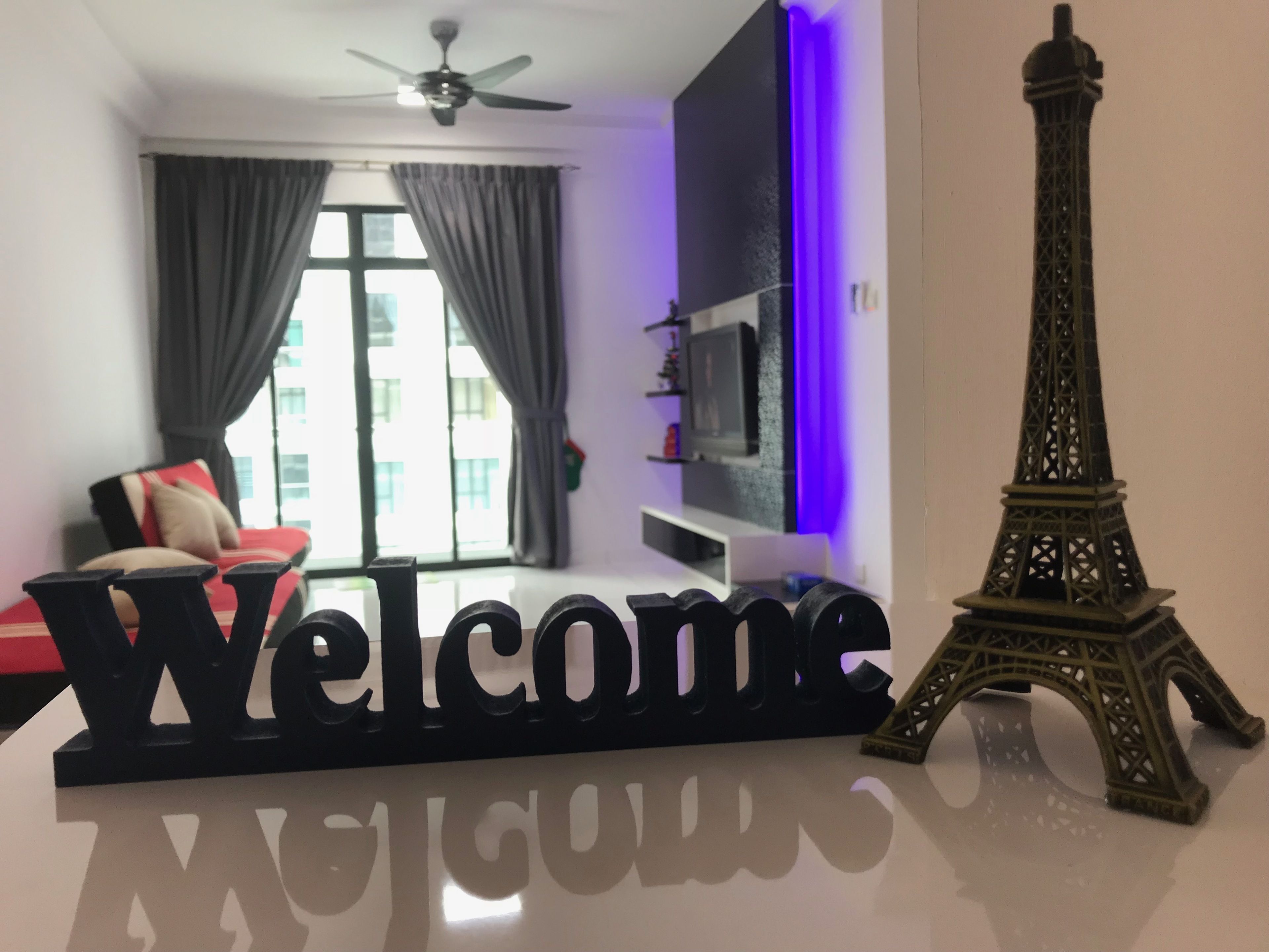 family condo, 3 bedrooms, non smoking, pool view | living area | tv