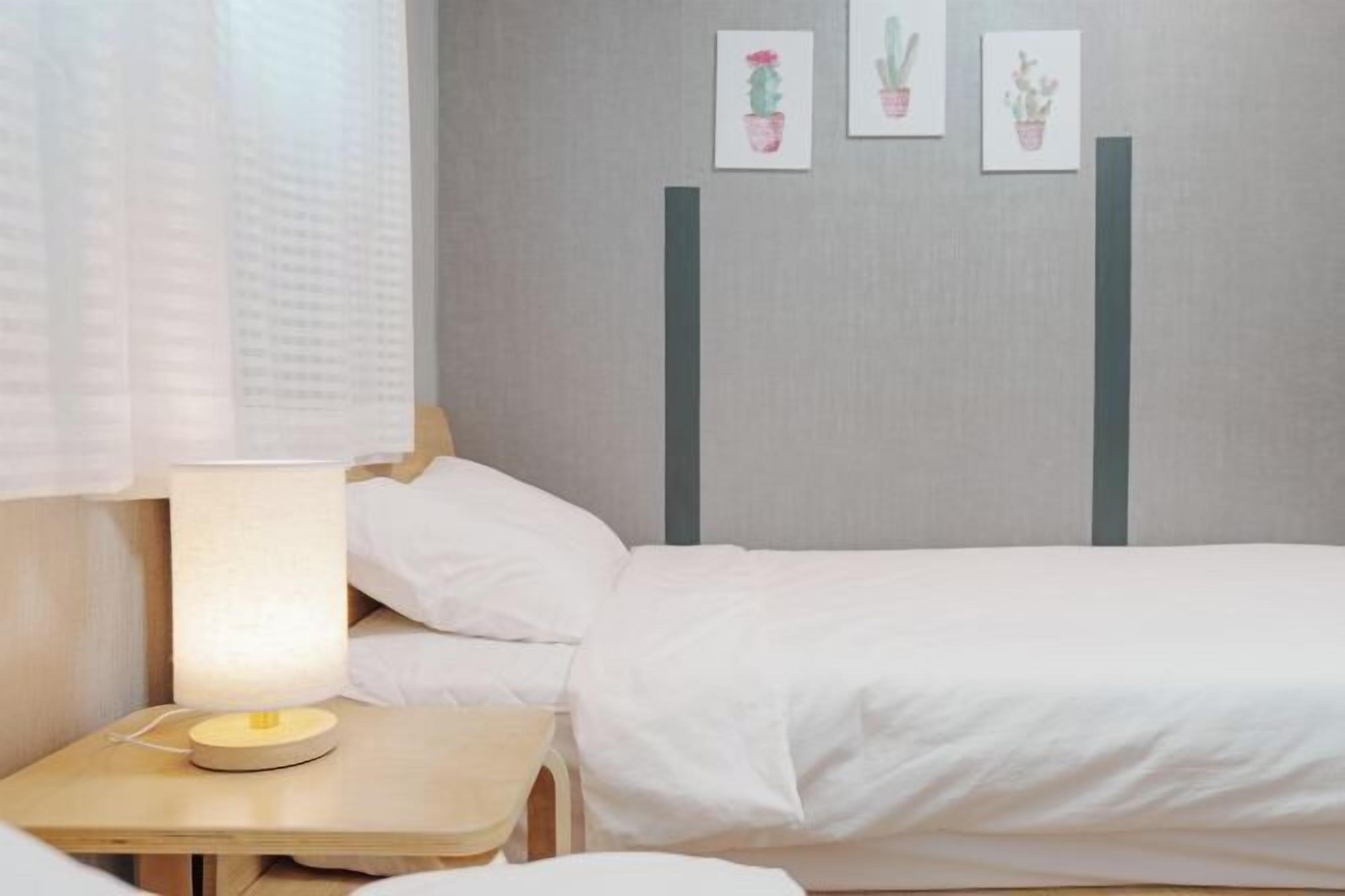 Premium bedding, down duvets, soundproofing, free WiFi