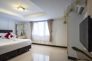 Deluxe Room, 1 Double Bed | Minibar, in-room safe, desk, free WiFi - Legian Village Residence (Legian)