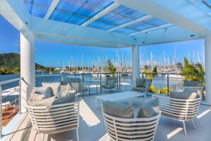 4 outdoor pools, open 9:00 AM to 7:00 PM, cabanas (surcharge) - Harbor Club St. Lucia, Curio Collection by Hilton (Gros Islet)