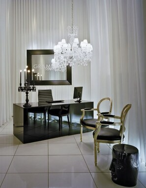 Superior Apartment, 1 Bedroom, Accessible, Smoking (Rome) | Living area | Flat-screen TV - Deluxe Apartments (Drama)